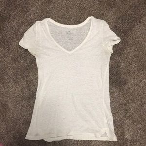 American Eagle v-neck